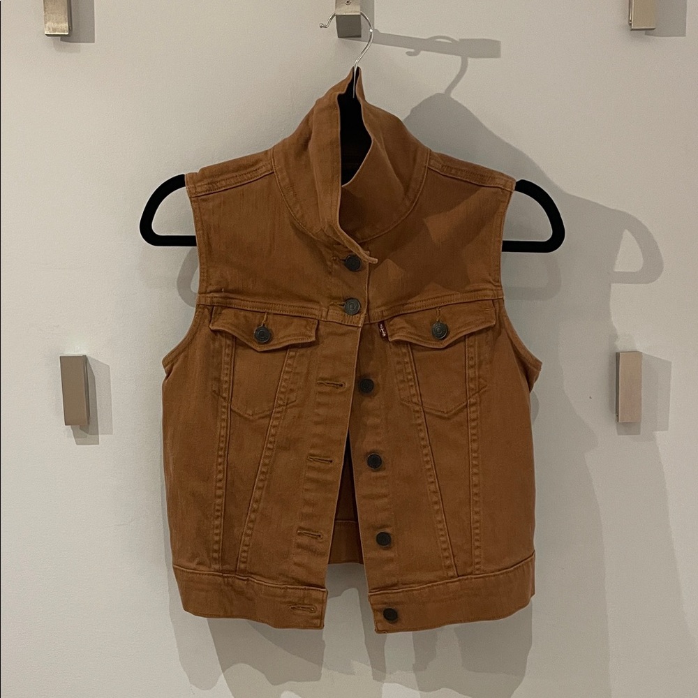 Levi's Cognac Trucker Denim Vest - size small